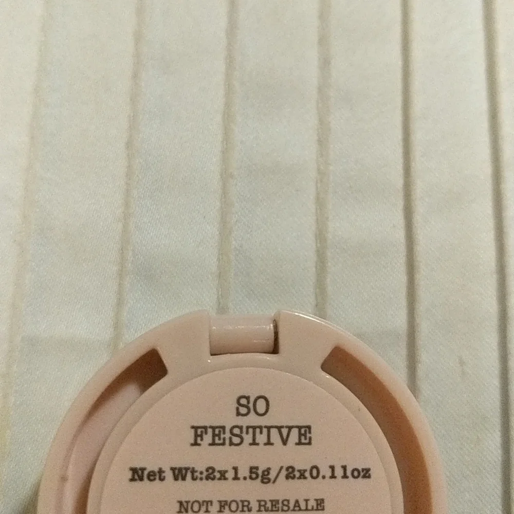 NWT Sophia+Mabelle Eyeshadow Duo